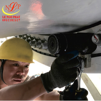Căng bulong điện gió M48 model MSD48CX.2.122