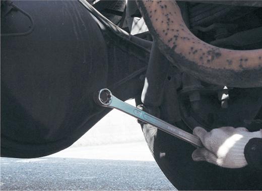 Super-long offset wrench (straight) M05
