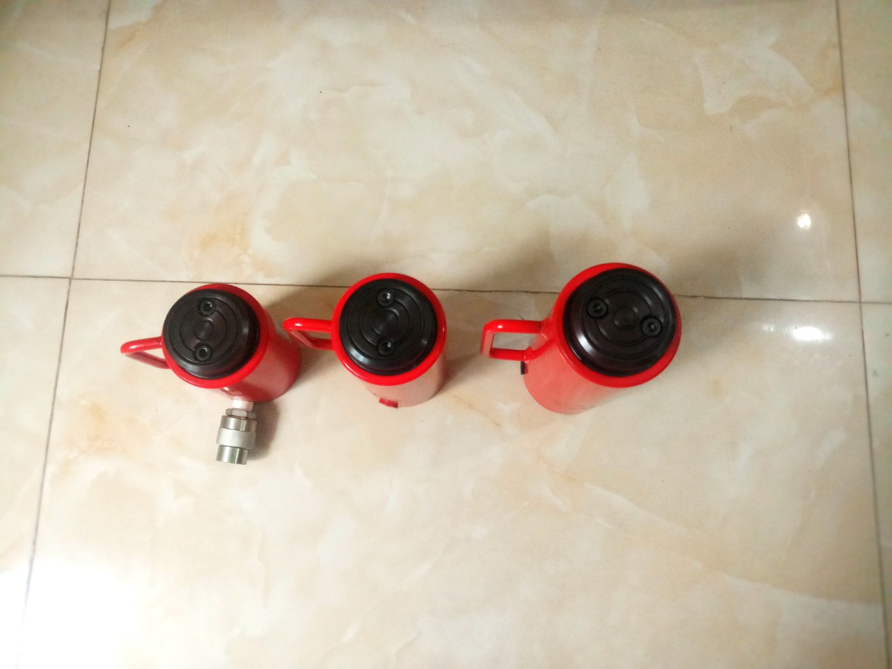 Kích thủy lực 20 tấn 100 mm