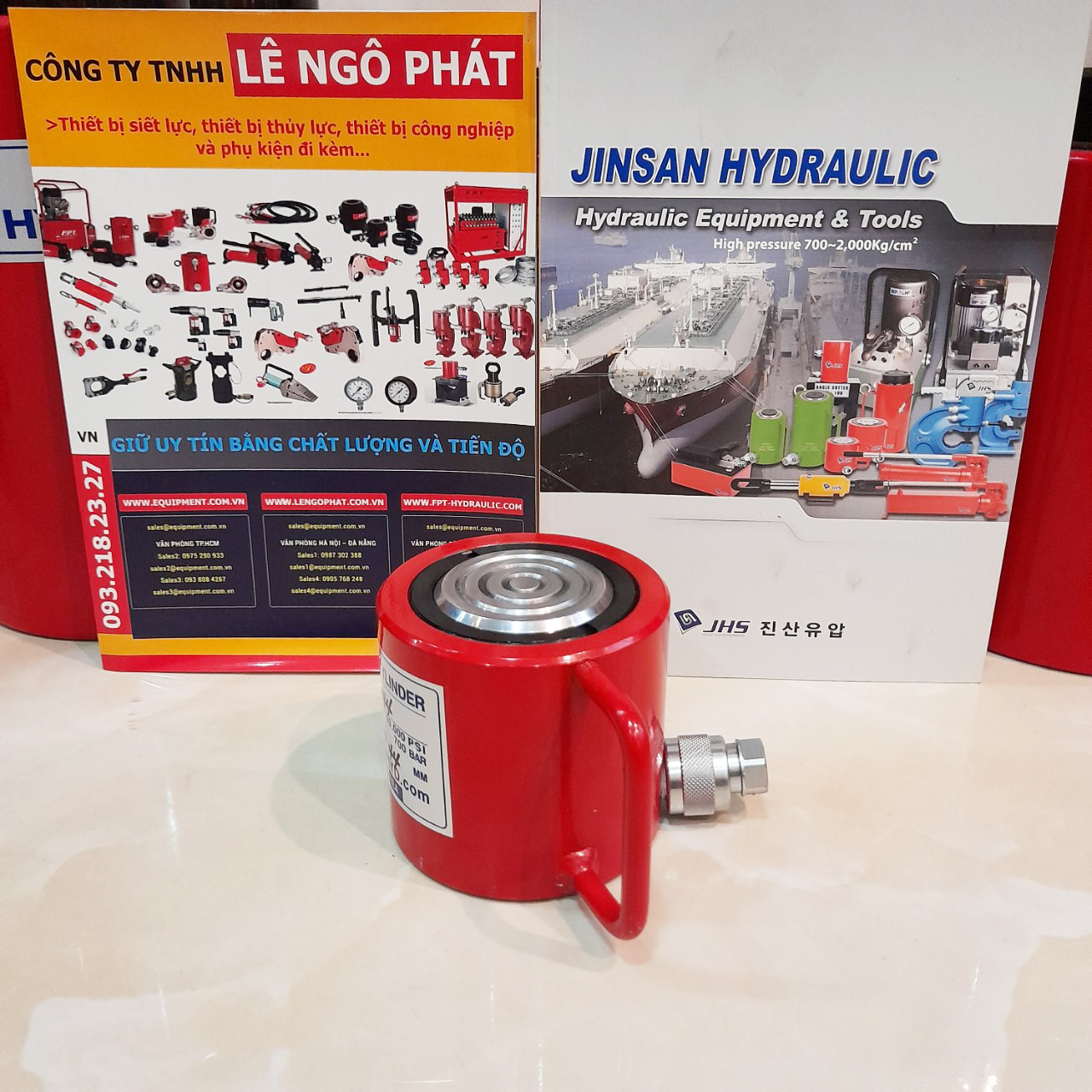 JSC-3044, Kích thủy lực lùn JHS 30 tấn hành trình 44 mm