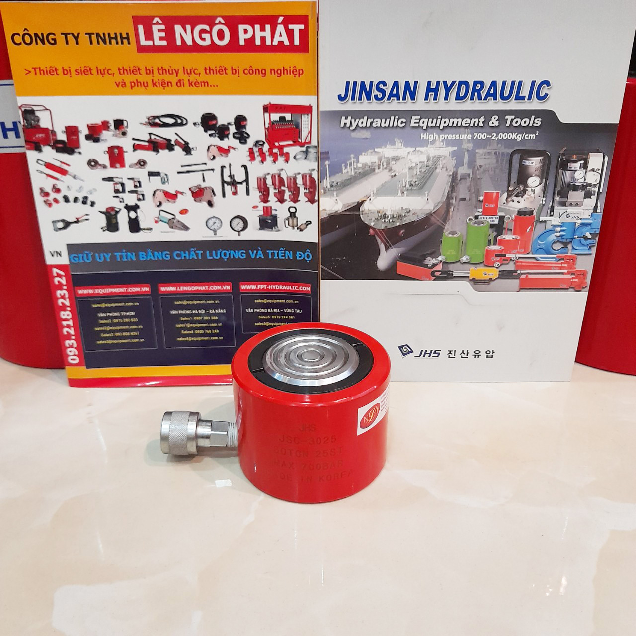 JSC-3025, Kích thủy lực lùn JHS 30 tấn hành trình 25 mm